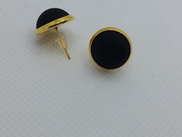 Stud Earrings Color Black-Gold