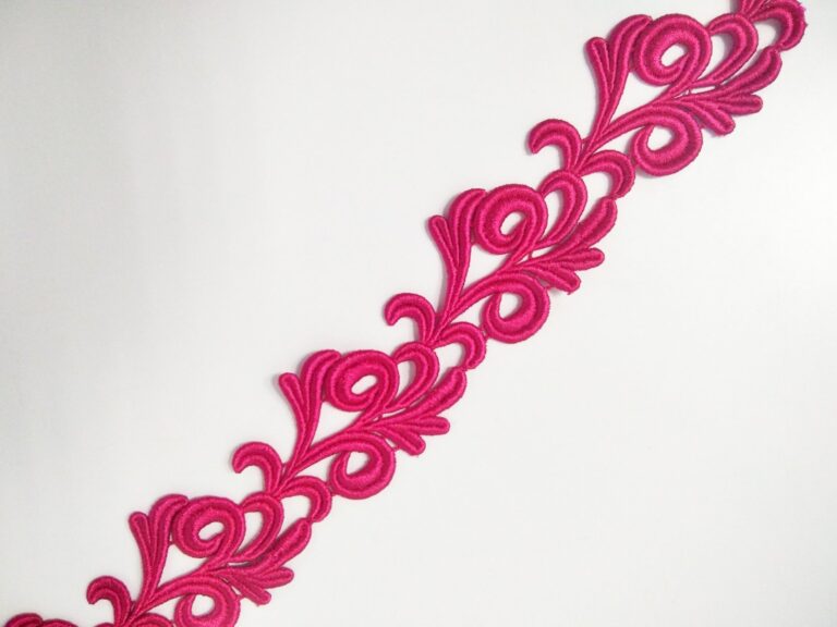 Lace Victoria Guipure Ribbon CHERRY RED