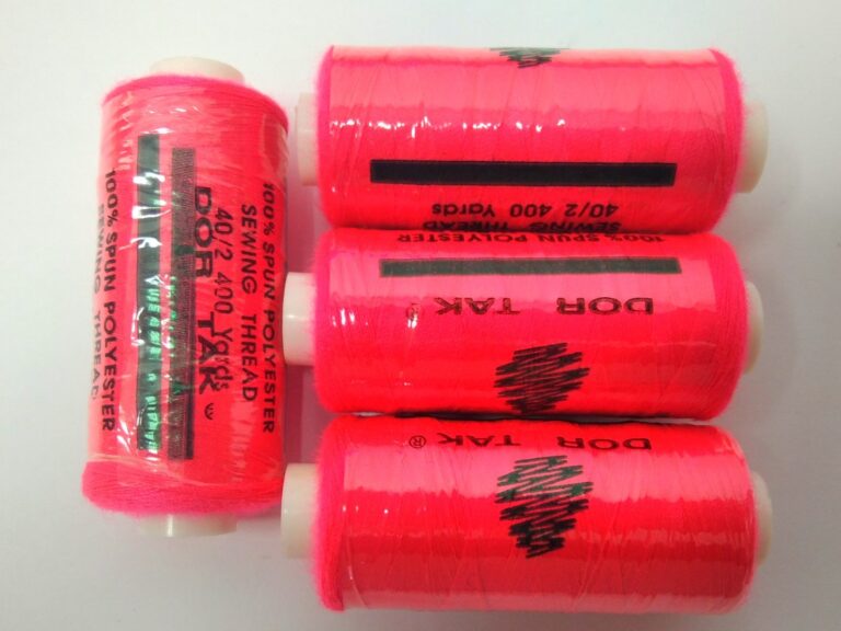Threads - FLUORESCENT RED