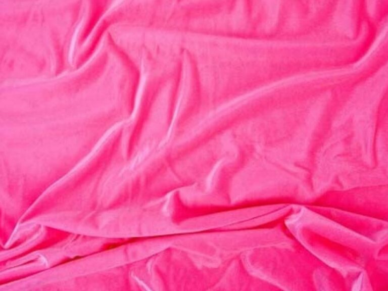 Smooth Velvet - Dsi London - CERISE