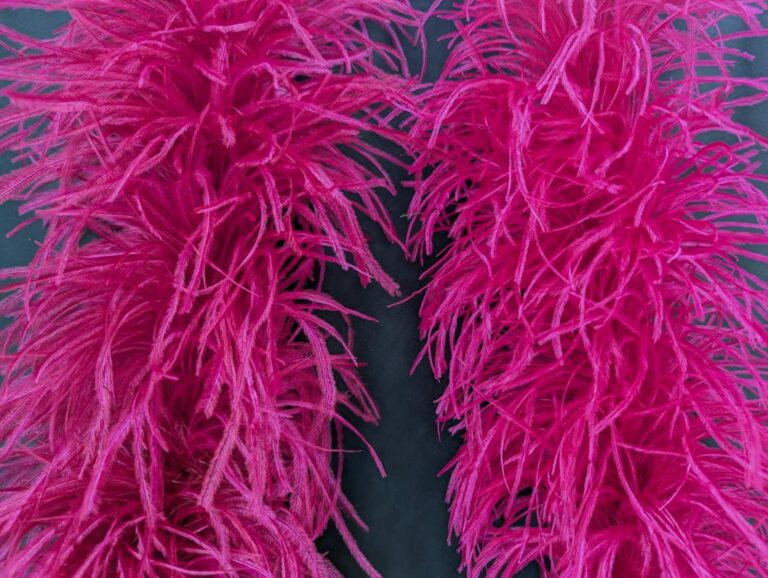 Ostrich Feather Boa Lux 5 Ply - WINE