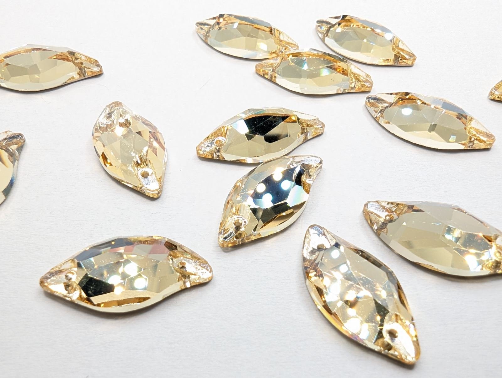 Leaf Sew-On Stones