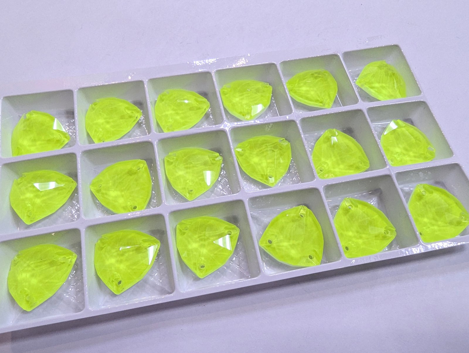 Trilliant Sew-On Stones