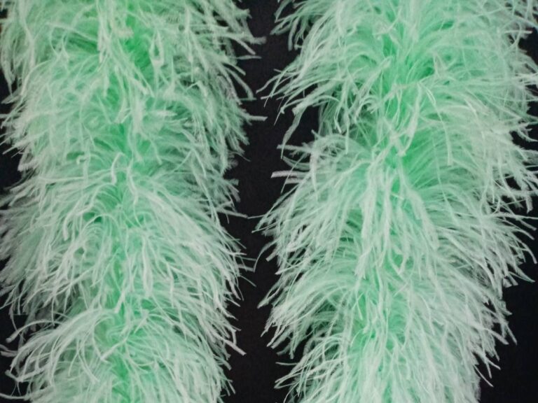 Ostrich Feather Boa Lux 5 Ply - SPEARMINT
